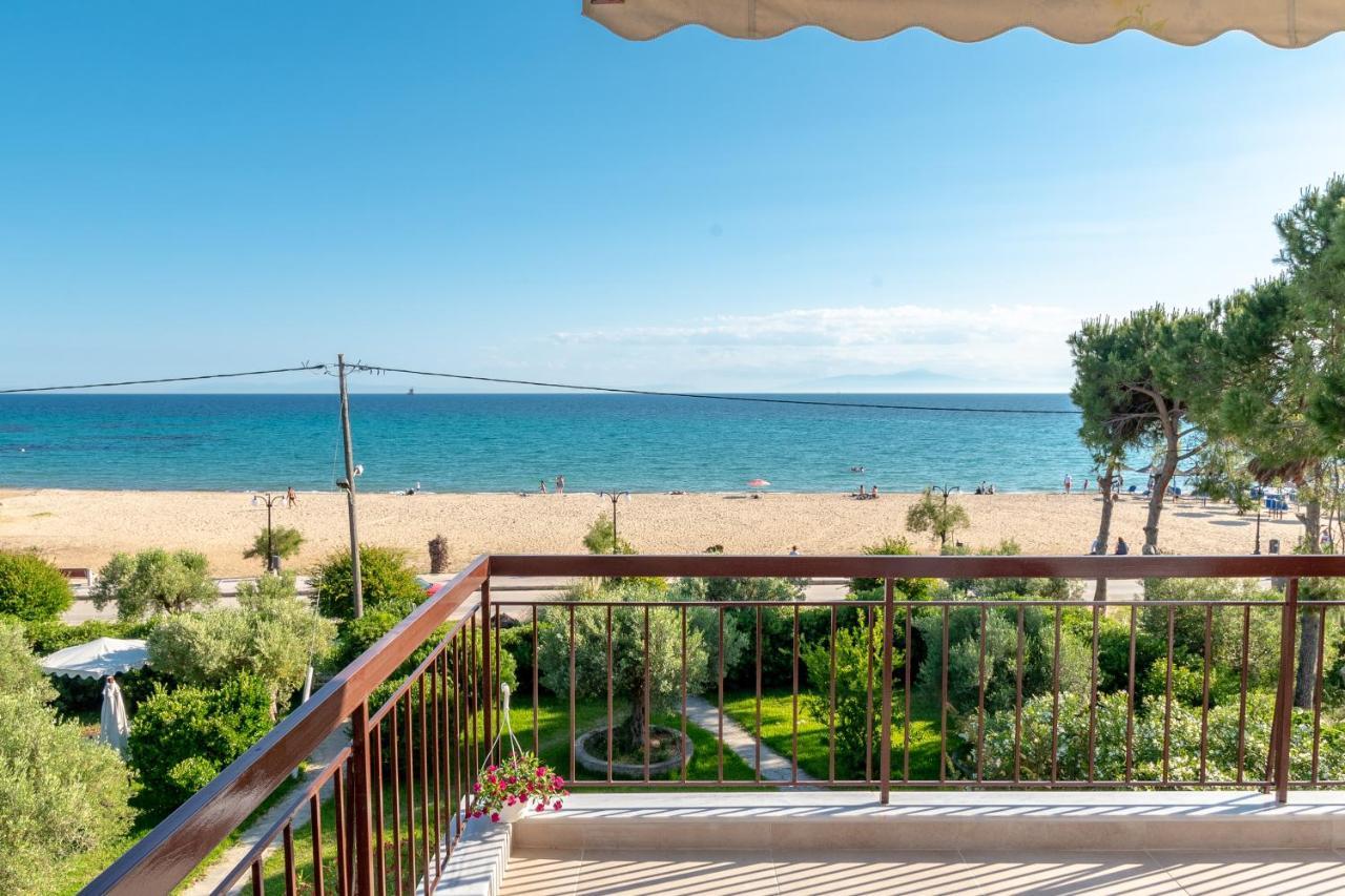 Dimi Seafront Apartment By Rentals Pro Services - Nea Moudania Zewnętrze zdjęcie