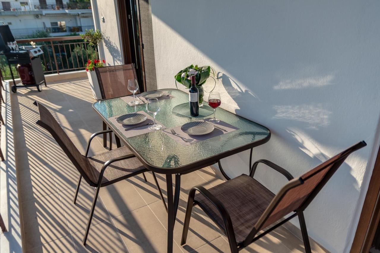 Dimi Seafront Apartment By Rentals Pro Services - Nea Moudania Zewnętrze zdjęcie
