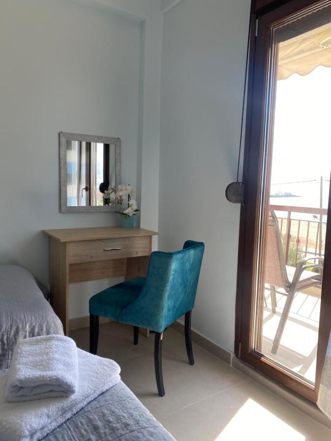 Dimi Seafront Apartment By Rentals Pro Services - Nea Moudania Zewnętrze zdjęcie
